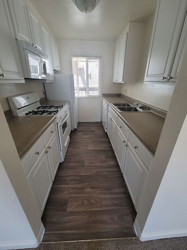 Stonegate Village Apartments