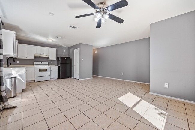 Photo - Charming 3-Bedroom Home Near Lackland AFB!