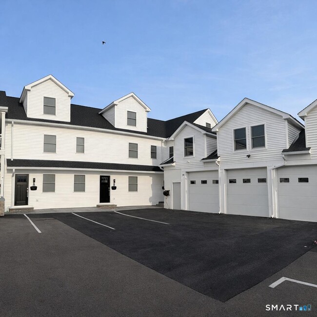 Building Photo - 20 Bouton St Unit B