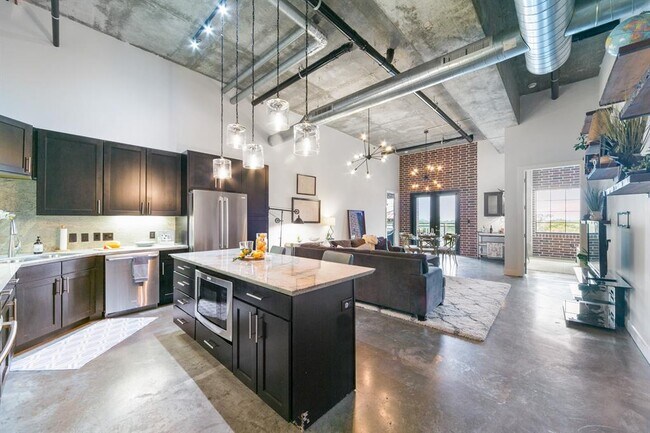 Building Photo - 1111 Studewood-ID61.02 Unit ID61.02