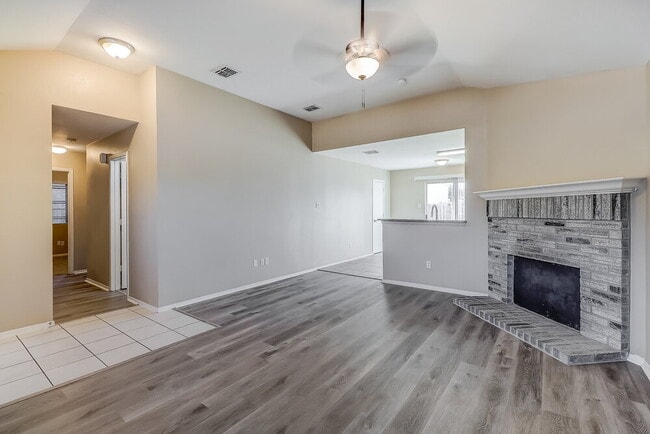 Photo - 6903 Rondo Dr