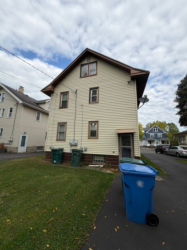 Photo - 141 Congress Ave Unit 141