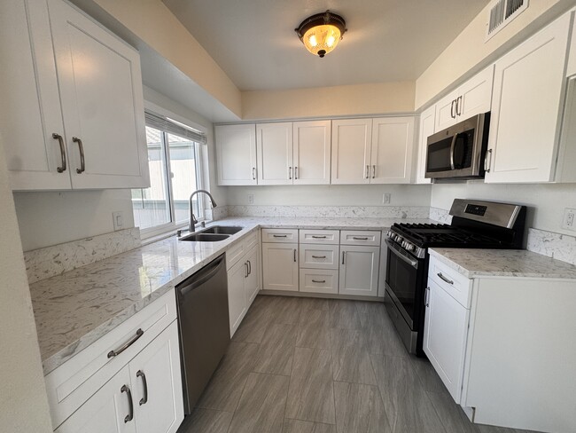 Photo - 1102 Cleghorn Dr Condo Unit 1102 Cleghorn Dr # G