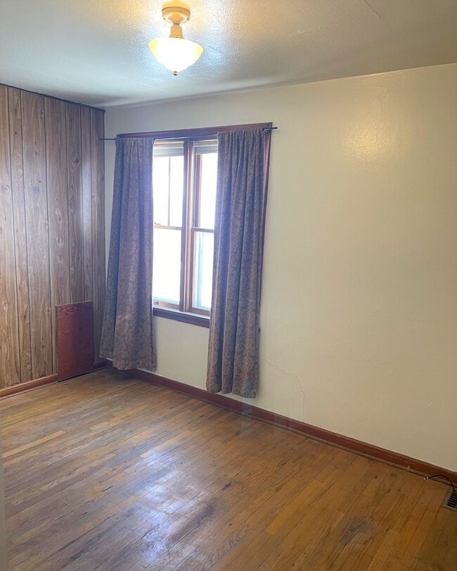 Building Photo - Charming 1 Bedroom 1 Bath Available Now!