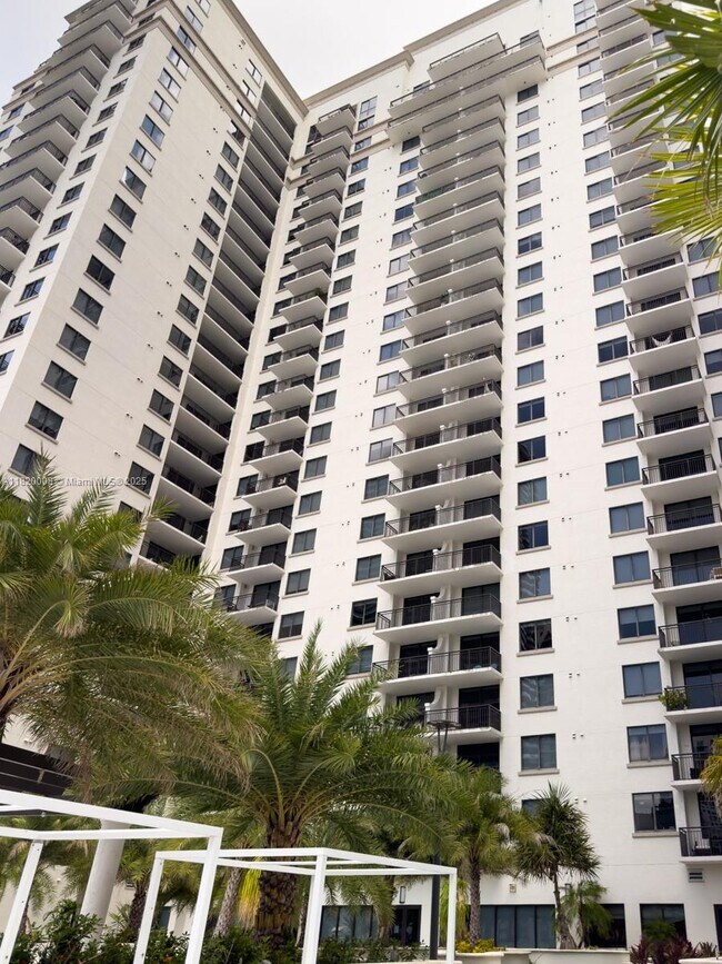 Building Photo - 999 SW 1st Ave Unit 1611 Rental