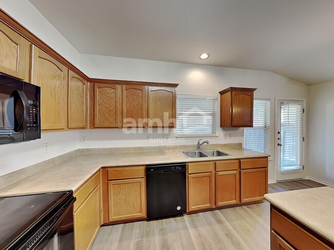 Photo - 11039 Arabian Palm