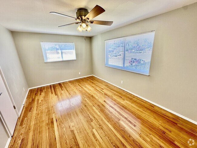 Building Photo - 6265-75 Gravois Ave Unit 6267 - 1A Rental