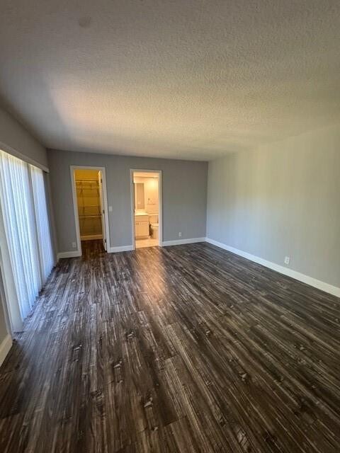 Photo - 2467 Waterside Dr