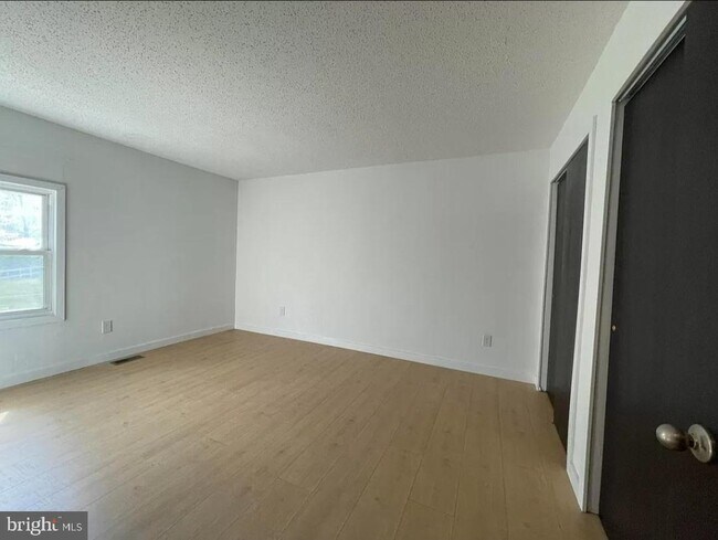 Photo - 12 Lennox Ct