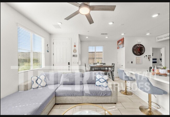 Photo - 5301 E Commerce Way Unit #56101