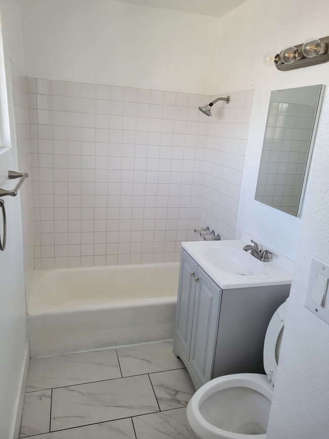Photo - 11128 Raymond Ave Unit 11130