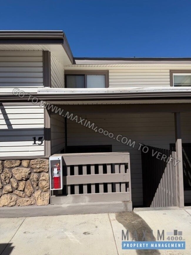 Building Photo - 2150 College Pl Unit 15