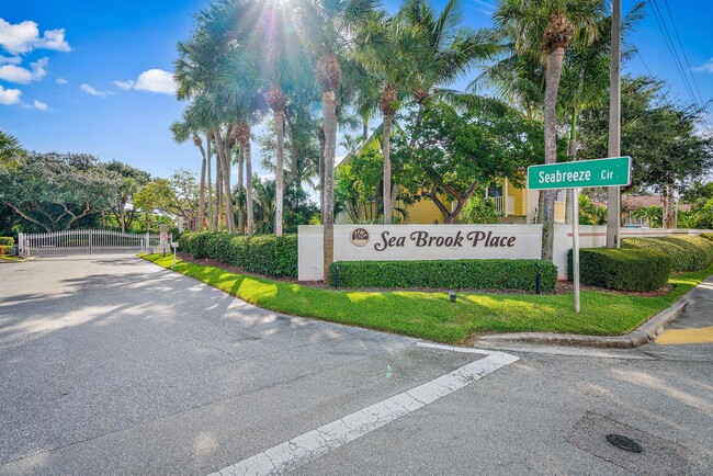 Photo - 111 Seabreeze Cir