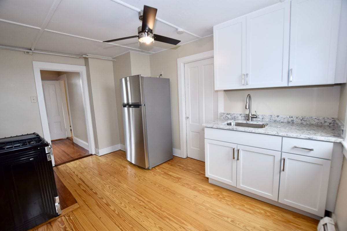 Photo - 19 Clyfton St Unit 3