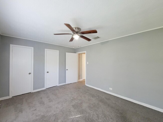 Photo - 2330 Cedar Dr