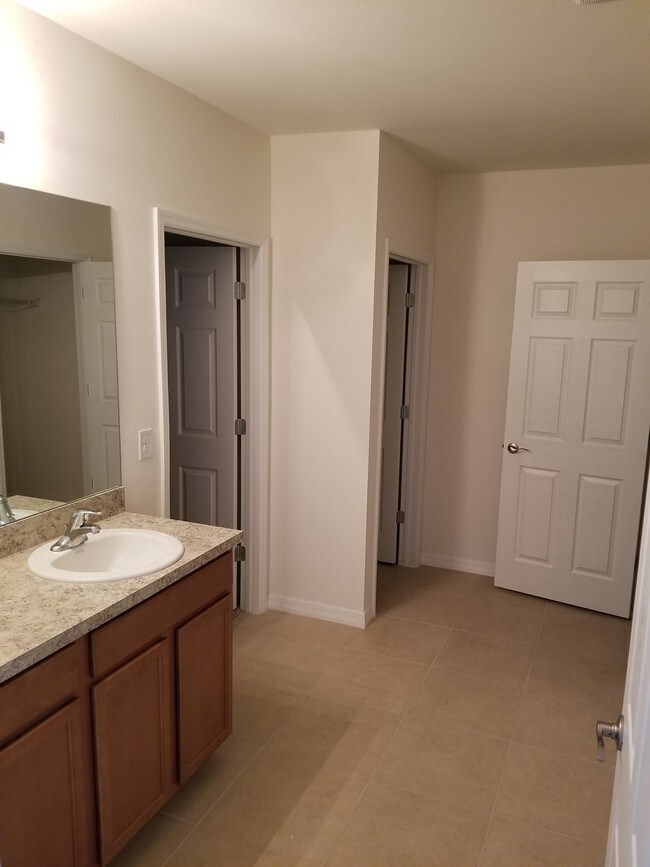 Photo - 3823 SW 6th Ave