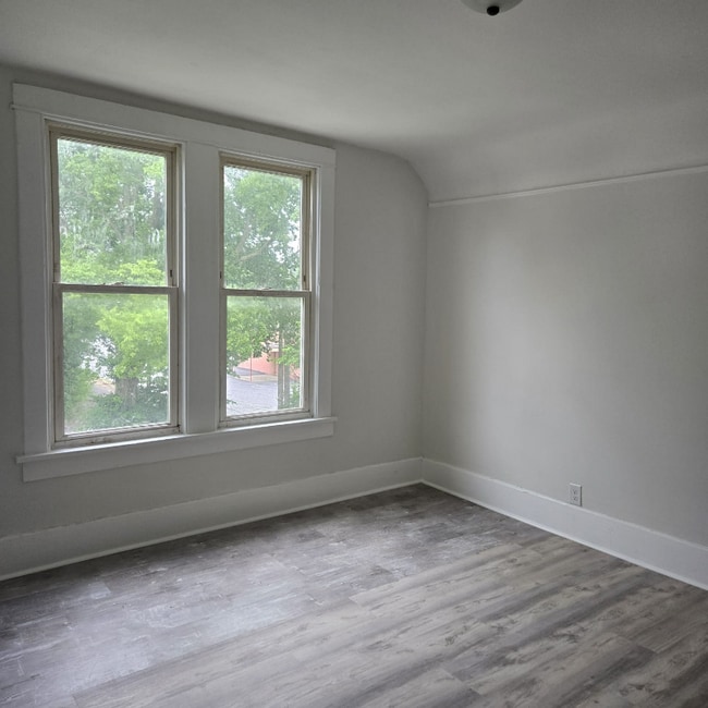 Photo - 312 W McClure Ave