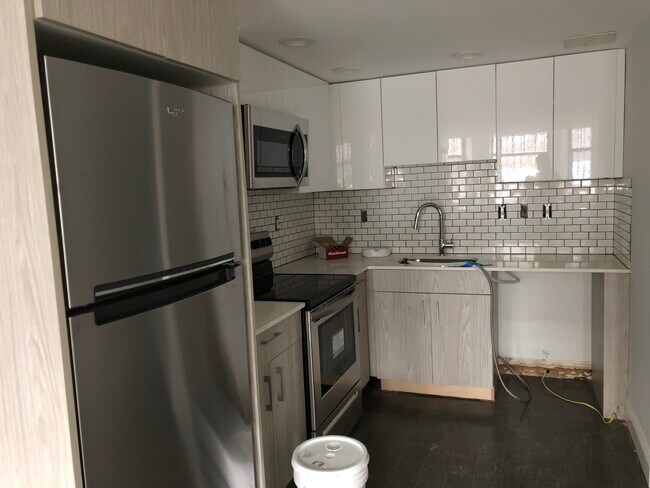 Photo - 104 Queensberry St Condo