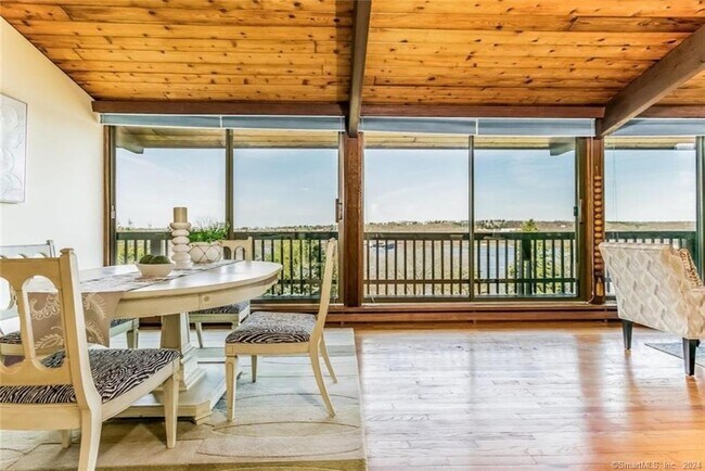 Photo - 117 Phoenix Dr