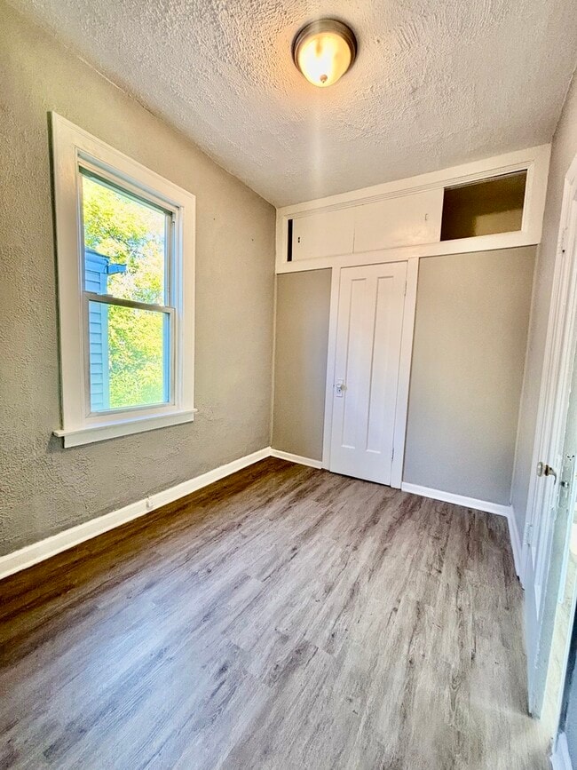 Photo - 9737 S Ave N