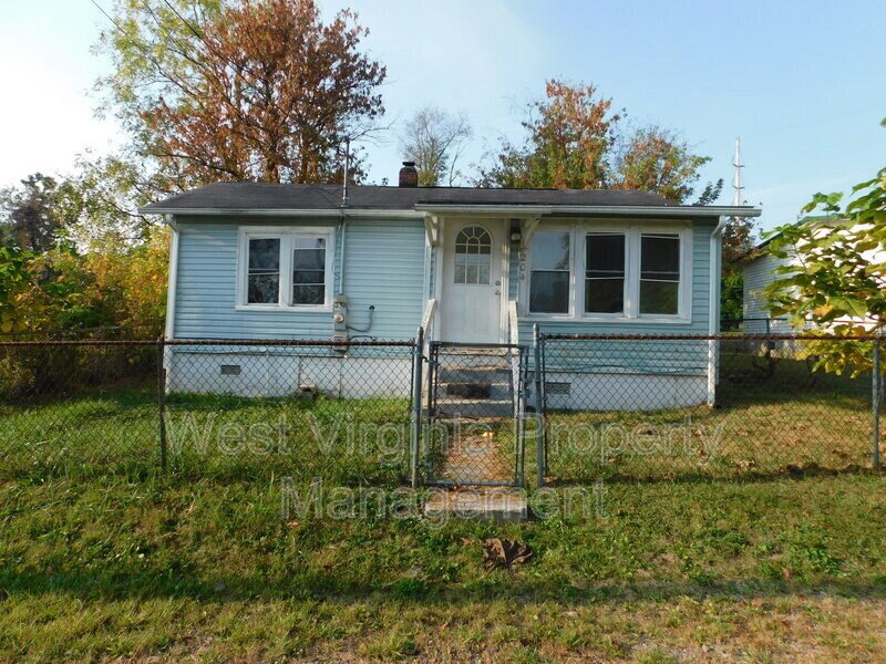 Photo - 204 7th St