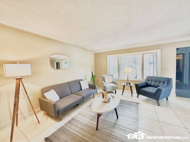 Photo - 3006 Fleur Dr