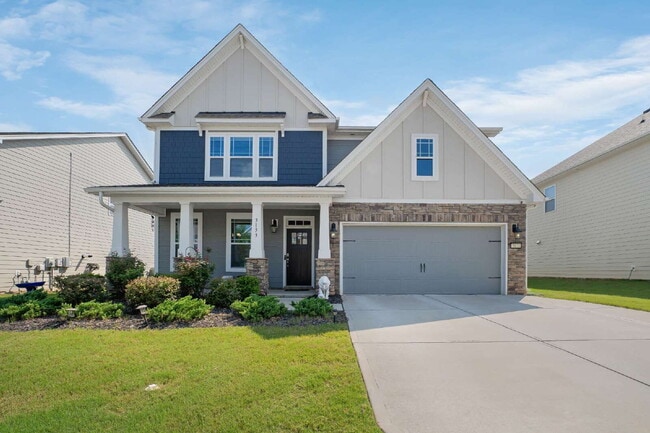 Photo - Beautiful Upscale Executive Home with Pool 4B/3Bth with 3,100 sqft