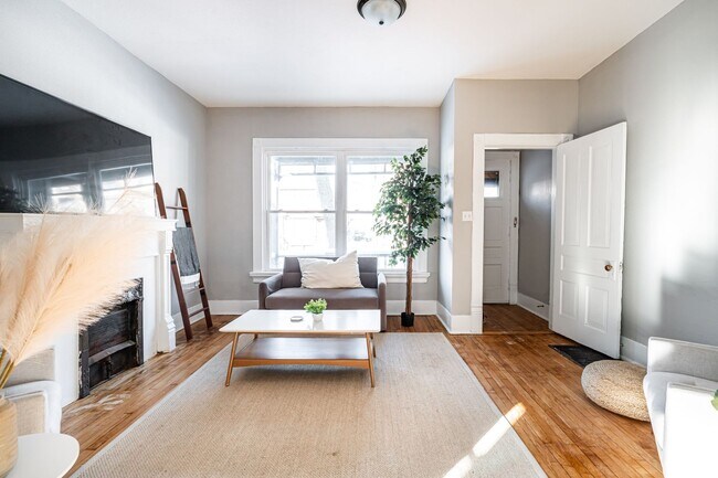Photo - Rare Frederick Townhouse Unit - across from Whole Foods, St. Mary's, Bradford Beach