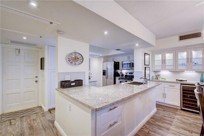 Building Photo - 2661 S Course Dr Unit 808 Rental