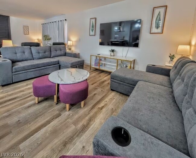 Building Photo - 3113 Black Forest Dr