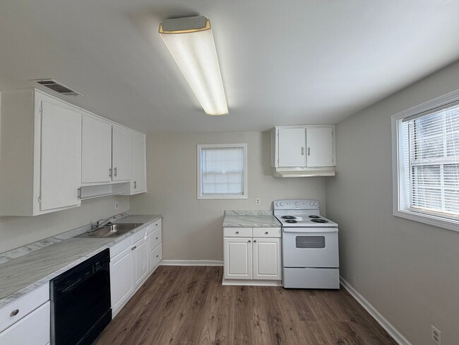 Photo - Charming home Close to VSU