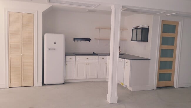 Photo - 6134 Linden St Apartments Unit 1B