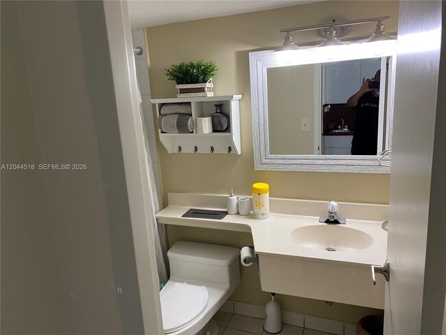 Photo - 19201 Collins Ave Unit 442