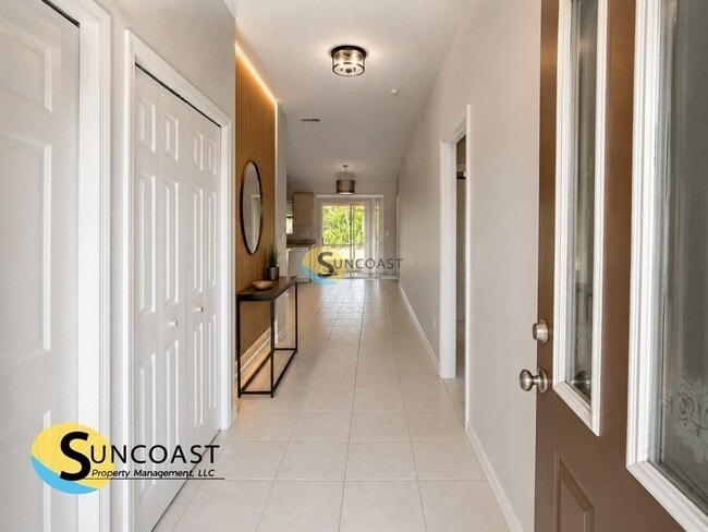 Photo - 34 Raintree Pl Unit B