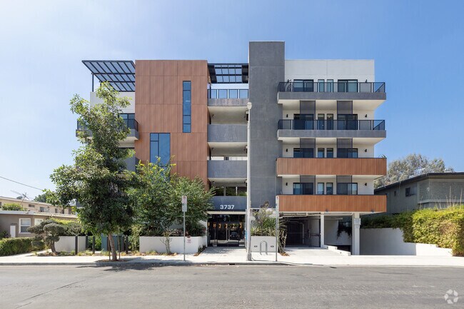 Bentley Apartments