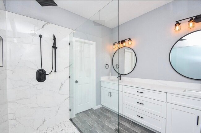 Photo - 18522 Autumn Park Dr