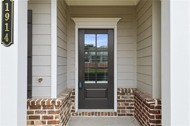 Photo - 1914 Cassia Aly