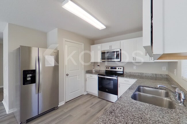 Photo - 287 Parkview Dr