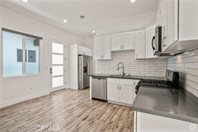 Building Photo - 7304 Woodley Ave Rental