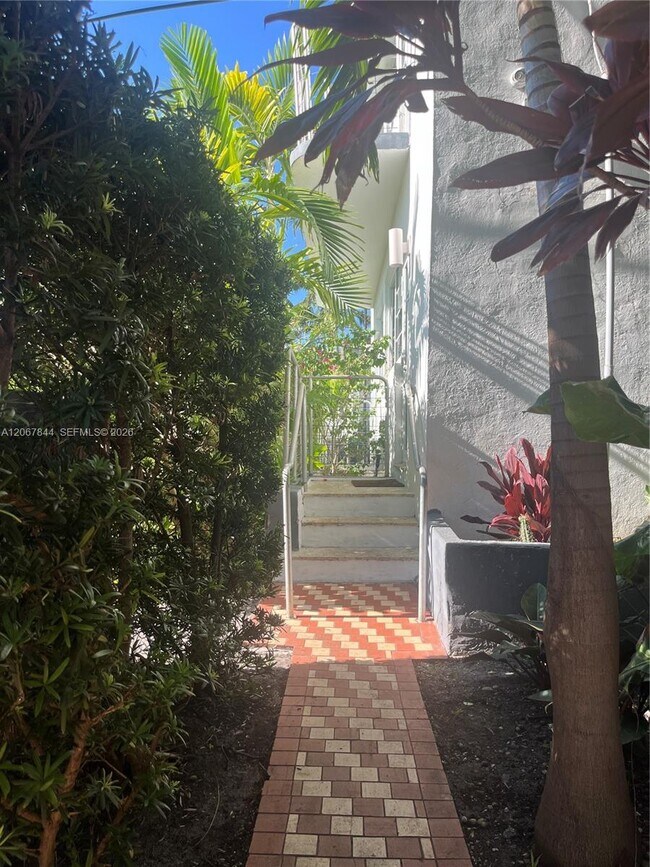 Photo - 3917 Meridian Ave Unit 102