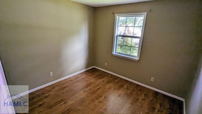 Photo - 927 Greenbriar Trial