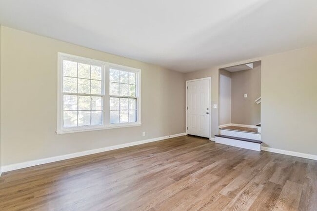 Photo - Charming 3-Bedroom 1.5 Bath Oasis in Bellevue