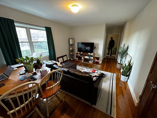 Building Photo - 44 Cedar St Rental