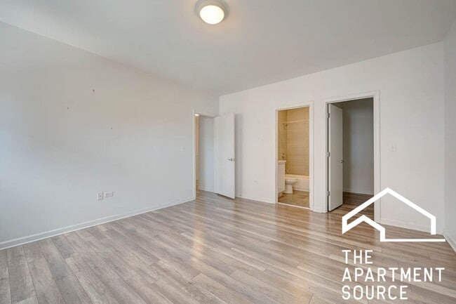 Photo - Condo Quality Duplex up 2 Bed/2.5 Bath, In Unit W/D Unit 205