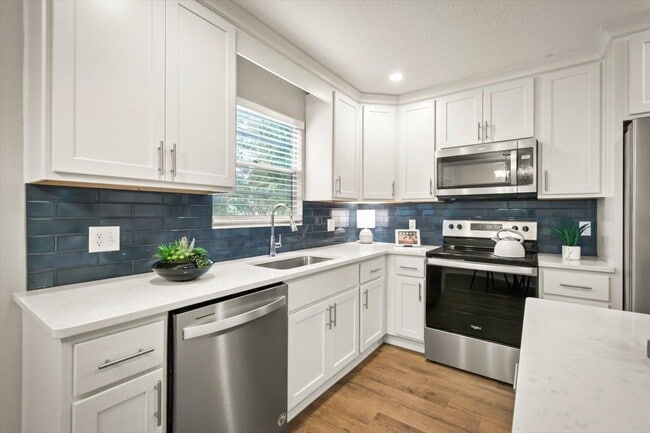 Building Photo - 218 Stoneridge Ct Rental