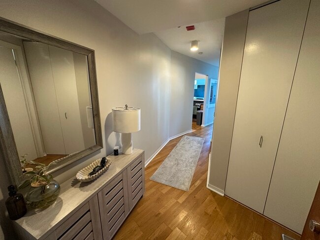 Photo - 400 N La Salle Dr Unit 1208