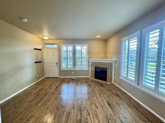 Photo - 1460 NE Redspire Ln