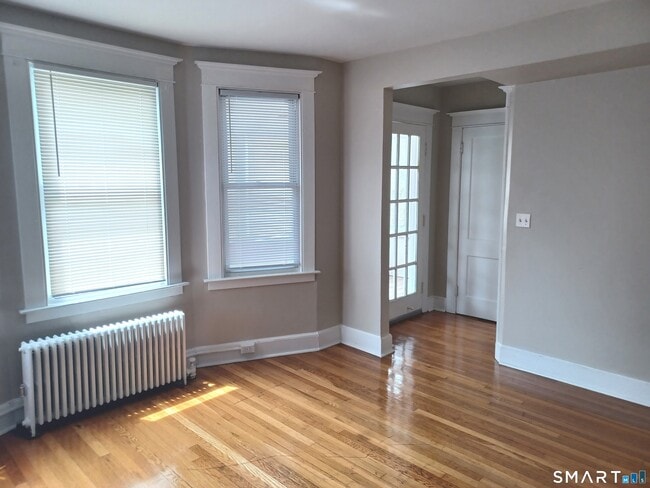 37 Fairfield St Unidad 2nd Floor