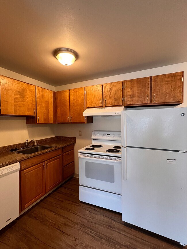 Photo - Lake City Apartments