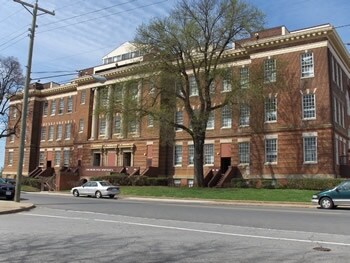 Lynchburg High Apartments - Lynchburg High Apartments
